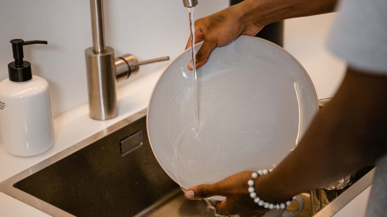 Clean dishes