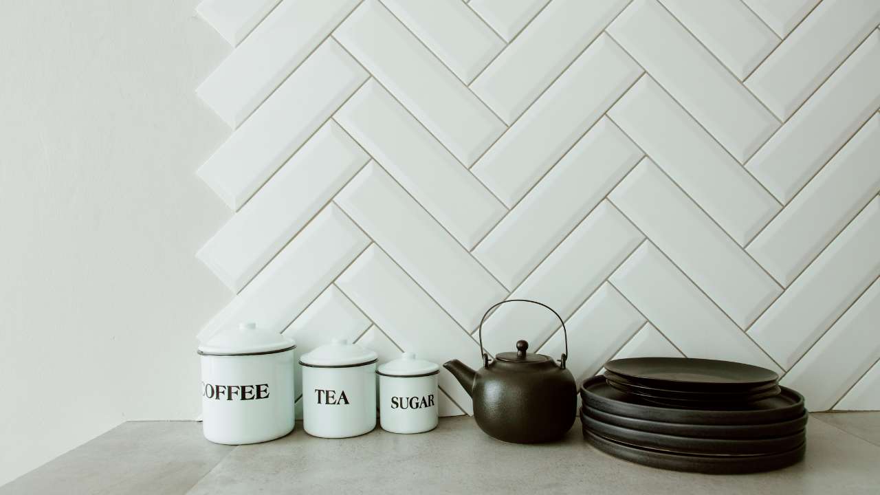 Sugar container