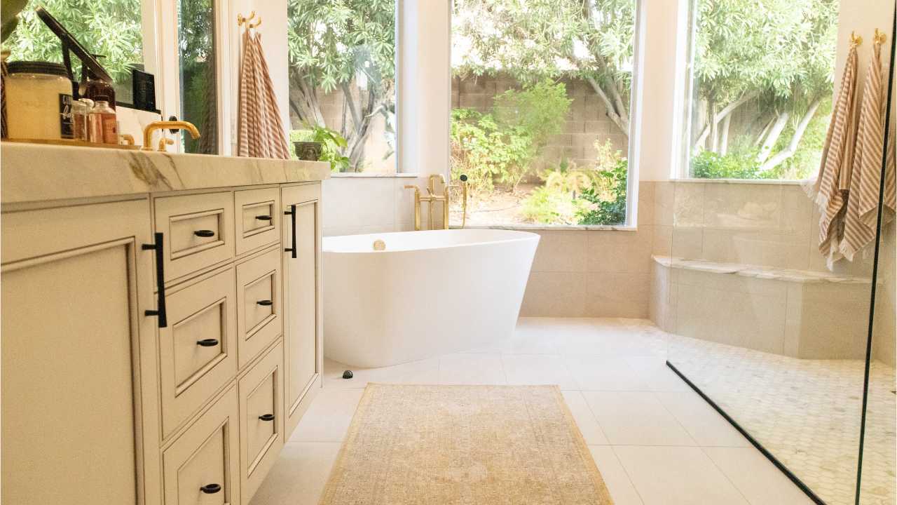 The Ultimate Bathroom Rugs Guide: Finding the Perfect Match