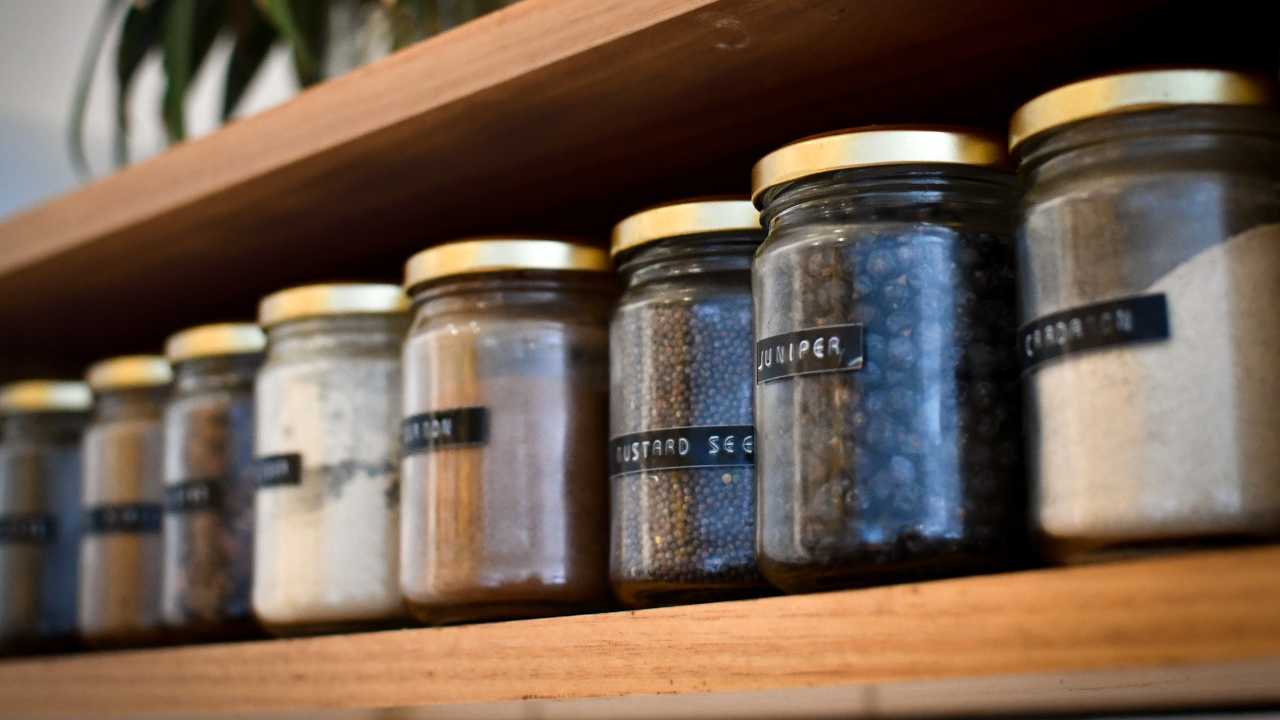 How To Build A Spice Rack: Everything You Need To Know And Consider